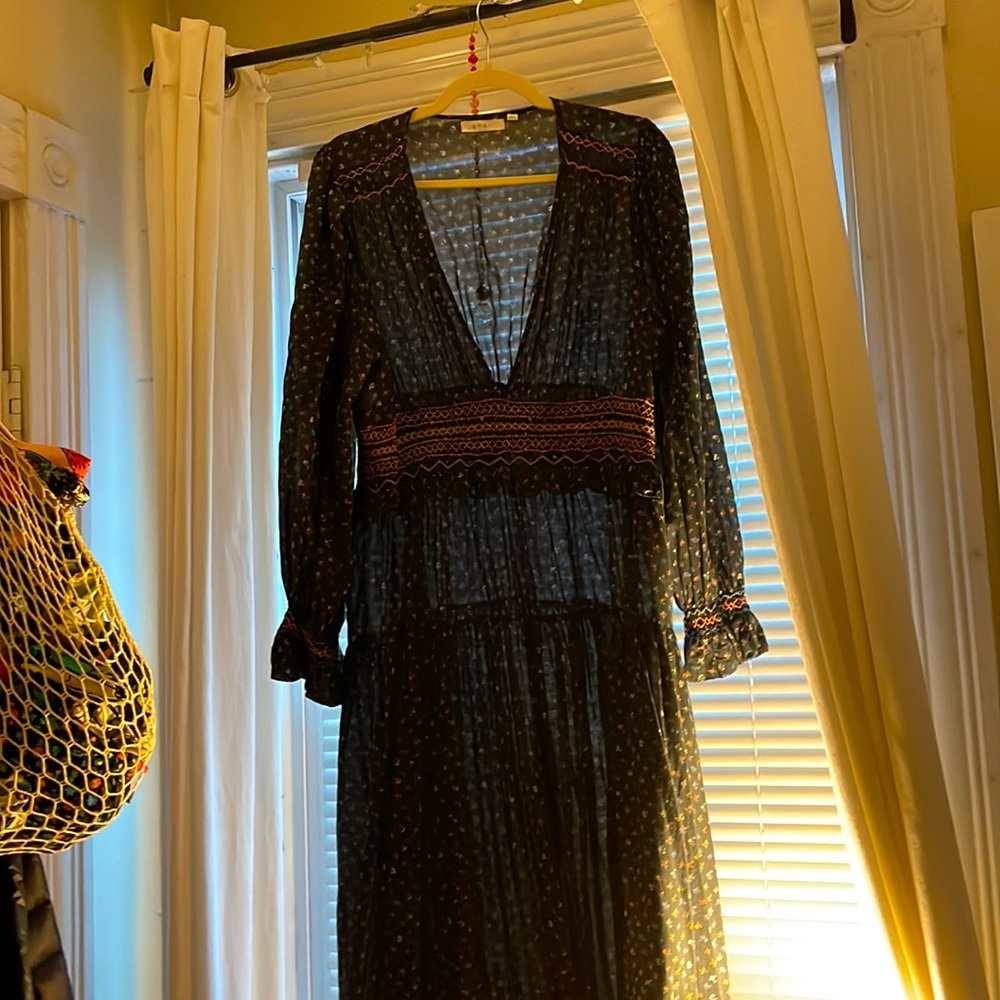 Doen Catania Dress in Black Parc Monceau
